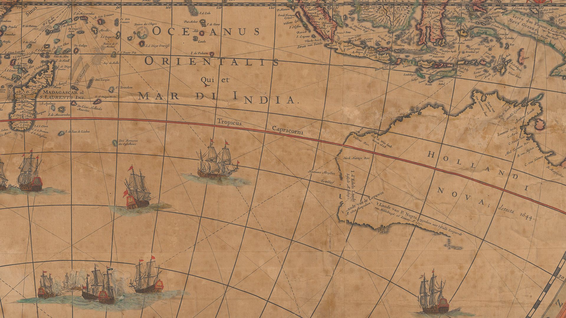 Auf dem Kartenausschnitt sind zahlreiche Segelschiffe im Indischen Ozean abgebildet. Von Australien ist nur die westliche Küstenlinie gezeichnet.