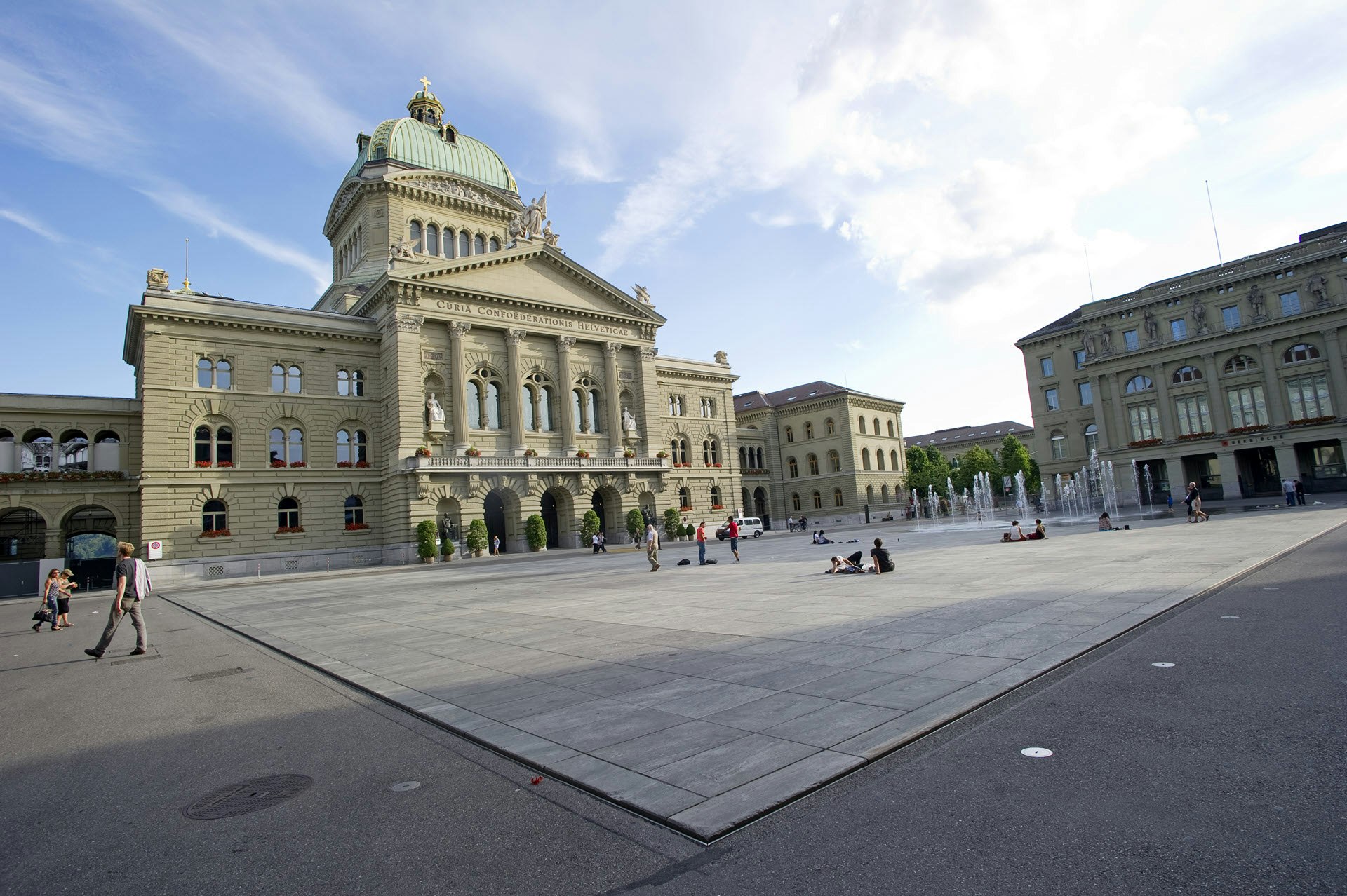 Bundesplatz und Bundeshaus, 2011