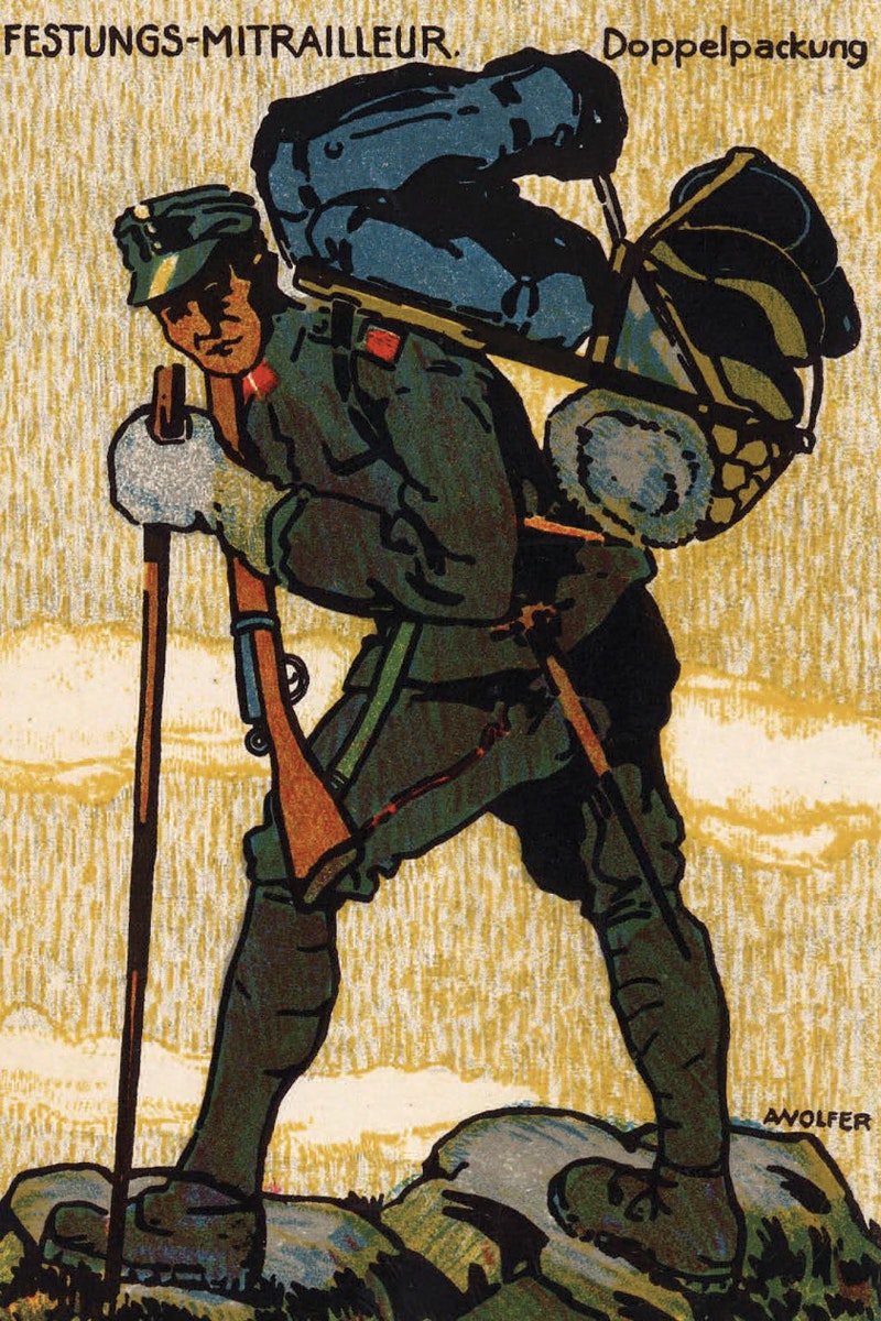 Festungsmitrailleur mit Waffe und voller Packung.